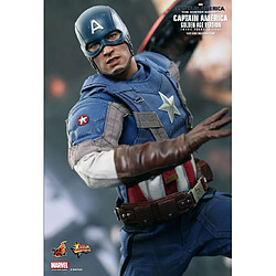 Hot Toys MMS240 - Marvel Comics - Captain America : The Winter Soldier - Captain America Golden Age Version pas cher