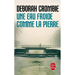 Une eau froide comme la pierre - Occasion