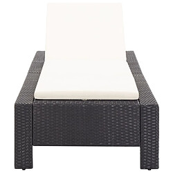 Helloshop26 Transat chaise longue bain de soleil avec coussin noir résine tressée 02_0012197 pas cher