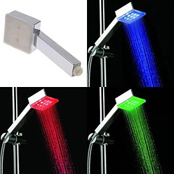 Avis Totalcadeau Pommeau de douche carrée avec LEDS intégrées lumineux