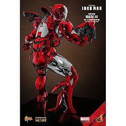 Hot Toys MMS744D64 - Marvel Comics - Iron Man - Iron Man Mark III Red & Chrome Version pas cher