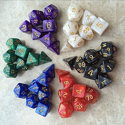 Wewoo Jeu de 5 jeux créatifs de de rôle de dés multicolores de DND mélangés Rouge