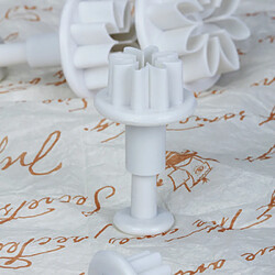 Avis 4pcs Emporte-pièces Fleur Décoration Gâteau Fondant Coupeur - Blanc