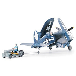 Tamiya Maquette avion : Vought F4U-1D Corsair w Moto-Tug