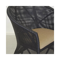 Acheter Aubry Gaspard Fauteuil en résine noire et teck + coussin extérieur.