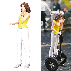 1/64 Personnages Minuscules PVC Personnes Femmes / Balance Modèle De Voiture Sable Table Accs Jaune pas cher