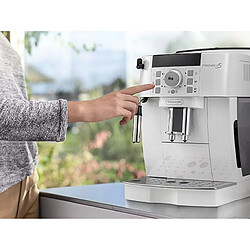 Acheter DeLonghi Magnifica S ECAM 22.110.W