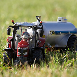 Avis TOMY-1/32 Massey Ferguson 6718S 1 Tracteur, 43235, Rouge