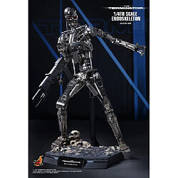 Hot Toys QS002 - The Terminator - Endoskeleton Standard Edition