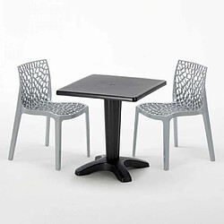 Grand Soleil Table et 2 chaises colorées polypropylen