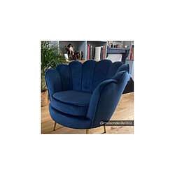 Fauteuil coquillage en velours bleu nuit DANDELION de Pascal Morabito pas cher