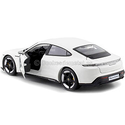 Acheter 1/24 Porsche TAYCAN - Blanche