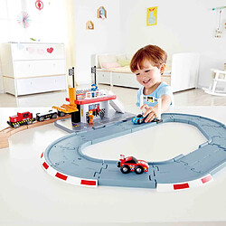 Hape Circuit de course voiture bois pas cher