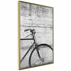 Paris Prix Affiche Murale Encadrée Bicycle Leaning Against the Wall 20 x 30 cm Or