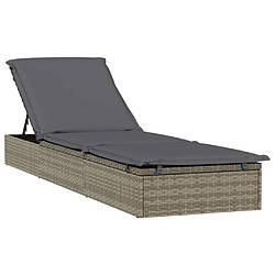 Helloshop26 Transat chaise longue bain de soleil avec table résine tressée gris 02_0012206