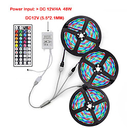 Avis 3x5M 2835 RGB LED Strip Light avec 44 touches IR Controller 1 à 3 ligne de connexion