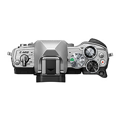 Avis Olympus OM-D E-M10 Mark IV - Noir