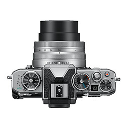 Nikon Z FC + Z DX 16-50mm Vintage Silver