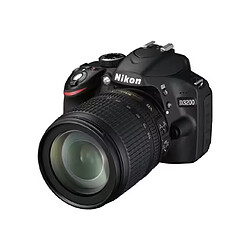 Nikon D3200 + Objectif AF-S DX 18-105 mm VR