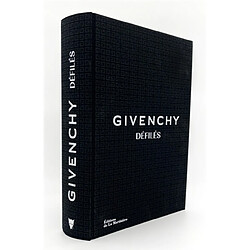 Givenchy défilés : l'intégrale des collections