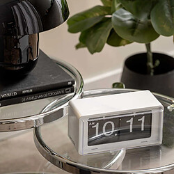 Karlsson Horloge Clock Retro Boxed Flip - Blanc