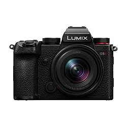 Panasonic Lumix S5D + Optique 18-40 f/4.5-6.3