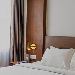 Barcelona LED Applique murale d'intérieur orientable "Ben" avec câble et prise