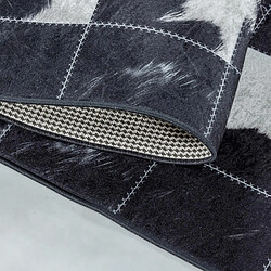 UnAmourDeTapis Un amour de tapis Noatak - 160x230 cm - Noir pas cher