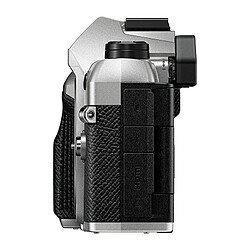 Avis OM SYSTEM OM-5 II Silver + ED 14-150 f/4-5.6