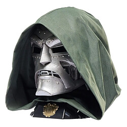 Hasbro Marvel Legends casque roleplay Doctor Doom
