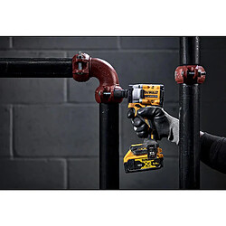Boulonneuse à chocs compacte ½'' 406Nm 18V DEWALT DCF922P2T-QW avec coffret et 2 batteries 5,0 Ah