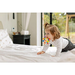 Acheter Anneau de dentition NUBY - Twist Ball - Avec Hochet - À partir de 3 mois - Multicolore