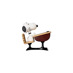 Avis Medicom Toys Snoopy - Mini figurine Medicom UDF série 18 Snoopy avec son bureau 9 cm