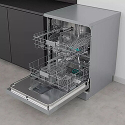 Lave-vaisselle 60cm 14 couverts 45db inox - HS642C90X - HISENSE pas cher