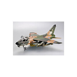 Acheter Trumpeter maquette avion A-7D Corsair II - 1/32
