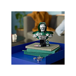 Avis LEGO Marvel 76345 Doctor Doom Bust - Capuche et cape métalliques - Yeux réalistes