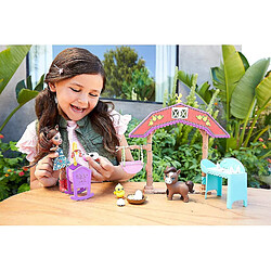 Enchantimals set de jeu Barnyard avec poupée Haydie Horse