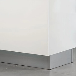 Plinthe carrelage Générique