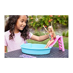 Barbie coffret poupée et piscine