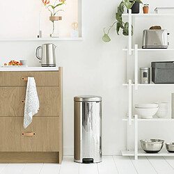 Brabantia Poubelle à pédale 30L - Brilliant steel pas cher