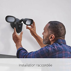 Ring Floodlight Cam Wired Pro pas cher