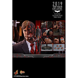 Hot toys figurine 1/6 The Dark Knight Double-Face