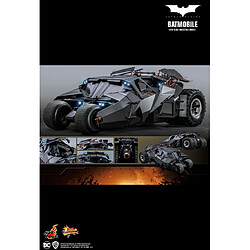 Hot toys Batmobile Batman Begins 1/6