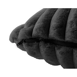 Avis Lisa Design Sierra coussin fausse fourrure 60x60 cm