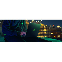 Razer Blade 15 - RZ09-0485ZFD3-R3F1 pas cher