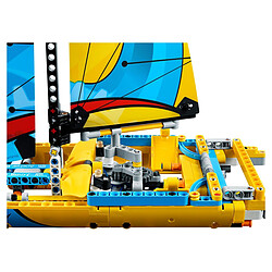 LEGO® Technic - Le yacht de compétition - 42074 pas cher