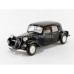 Avis Solido CITROËN TRACTION 11CV BLACK & WHITE WHEELS, 1937, 1/18ème - S1800903