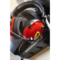 Thrustmaster T.Racing Scuderia Ferrari Edition - Filaire pas cher