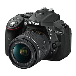 Nikon D5300 AF P18-55 VR KIT D5300 AF-P 18-55 VR - CAPTEUR CMOS 24,2 MILLIONS DE PIXELS - EXPEED 4 - vidéos Full HD - Grand écran TFT orientable - Système AF 39 points ultraprécis - Prise de vue en continu 5 vps