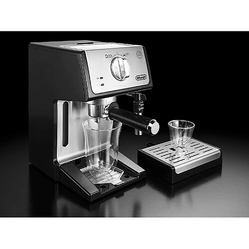 DeLonghi Machine à expresso de 2L semi automatique 1100W argent noir